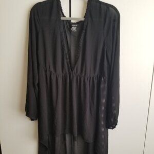 Sheer hi-low tunic